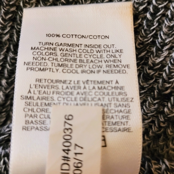 Express Gorgeous Sweater Top Size Small Beautiful Bell/Ruffle Sleeve Excellent✅️ - Picture 4 of 5